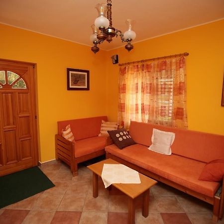 Lonci Apartman Zalakaros Extérieur photo