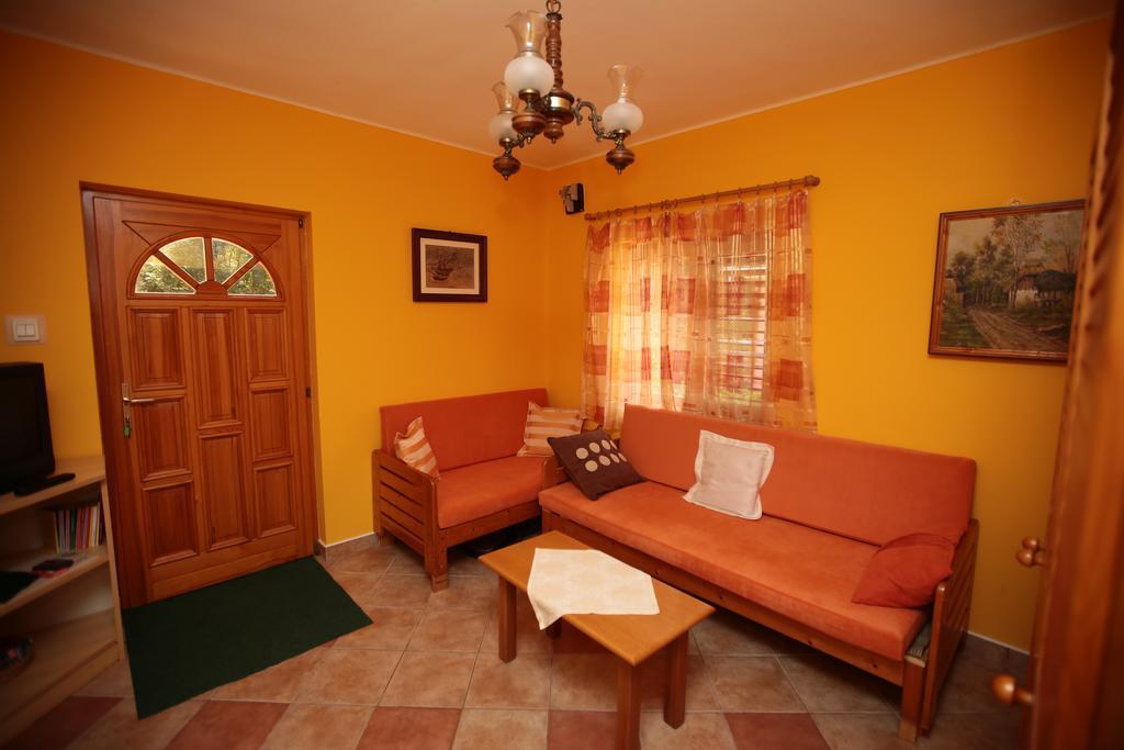 Lonci Apartman Zalakaros Extérieur photo